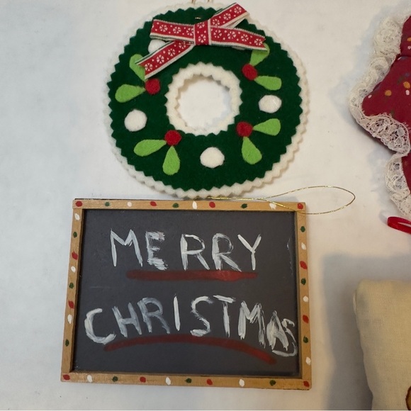 Vintage Mixed Lot of 15 Cloth Fabric Christmas Tree Ornaments - Handmade
Stuffed - Picture 10 of 11